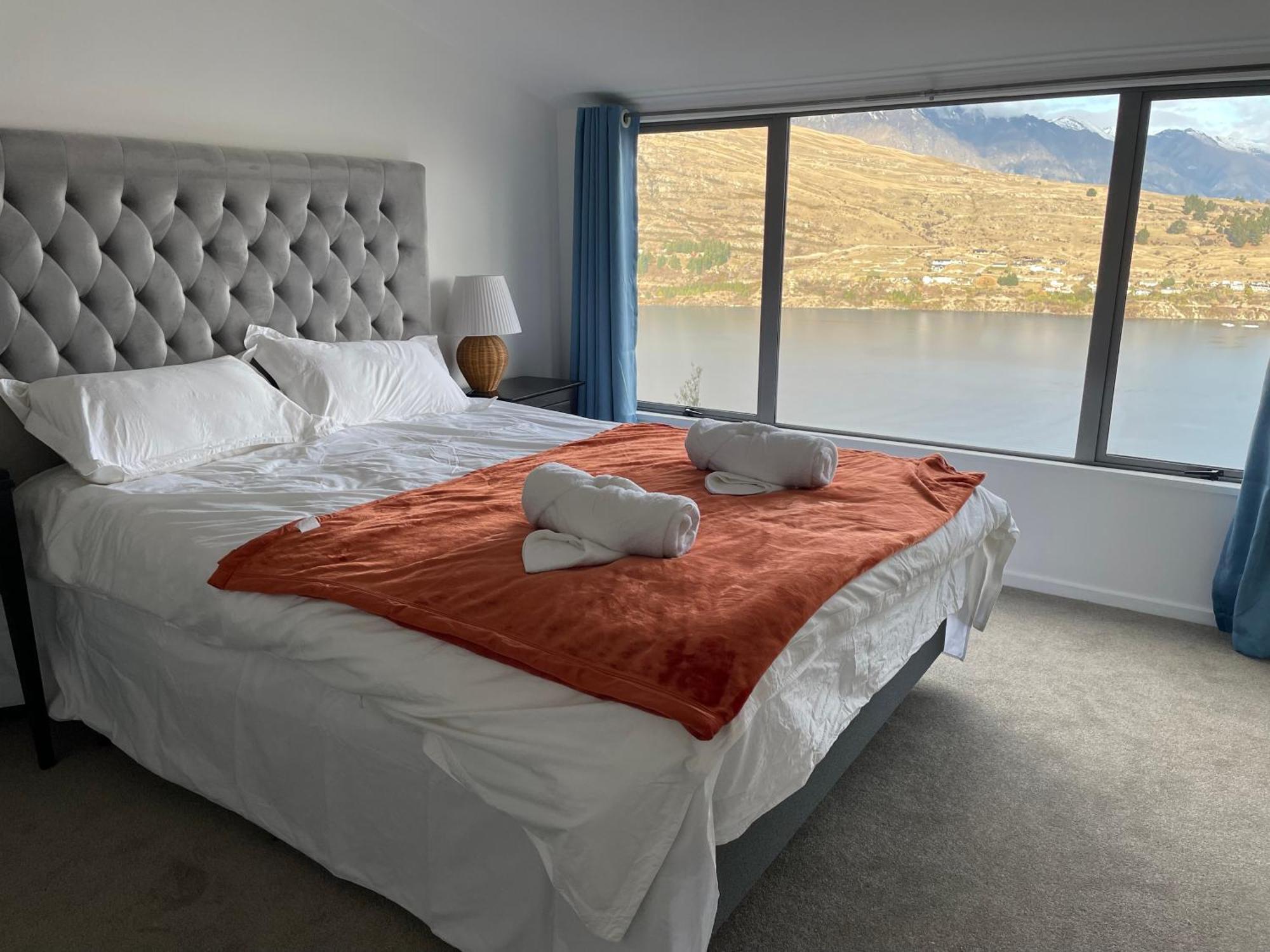 Ming'S Lakeside Goldleaf Suites Distretto di Distretto di Queenstown Esterno foto