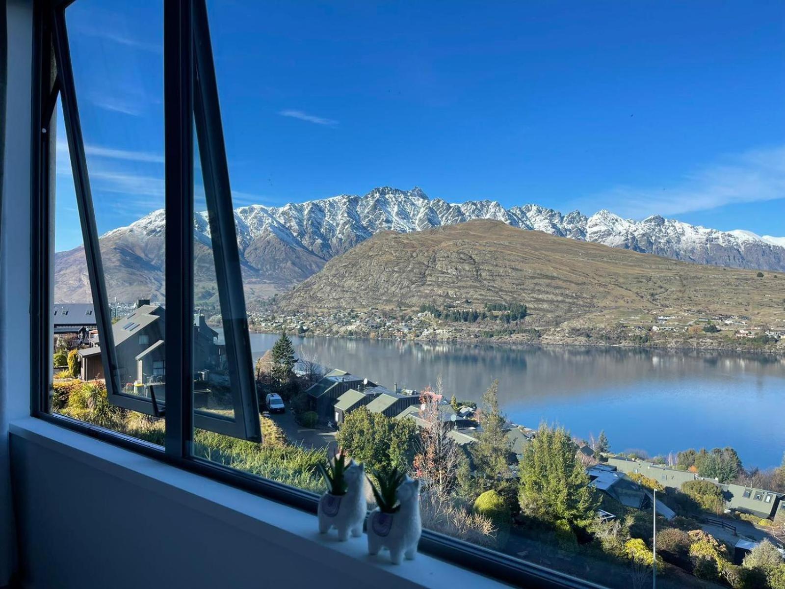 Ming'S Lakeside Goldleaf Suites Distretto di Distretto di Queenstown Esterno foto